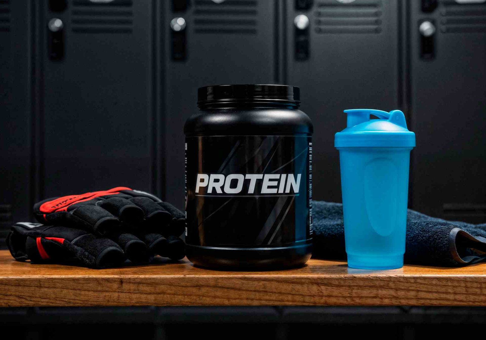 BCAA vs Whey: What’s Better for Muscle Growth?